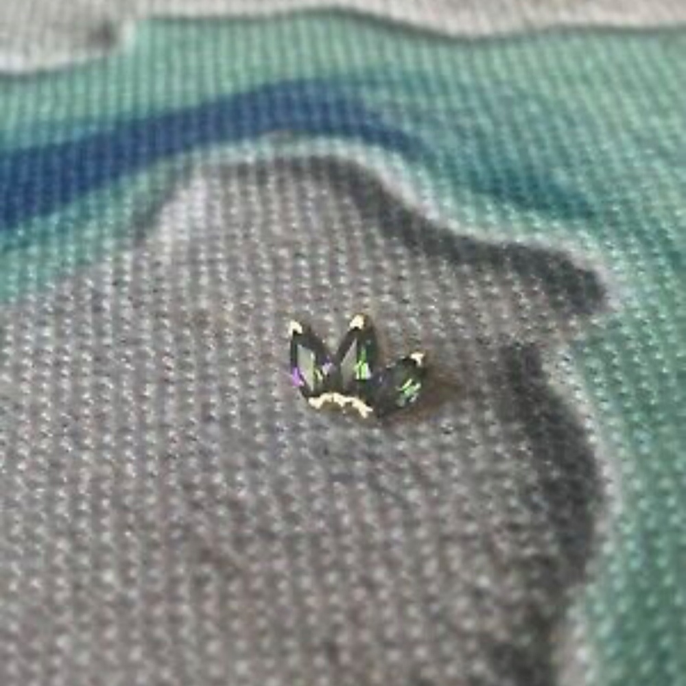 BVLA Yellow Gold Medium Marquise Fan with Rainforest Topaz